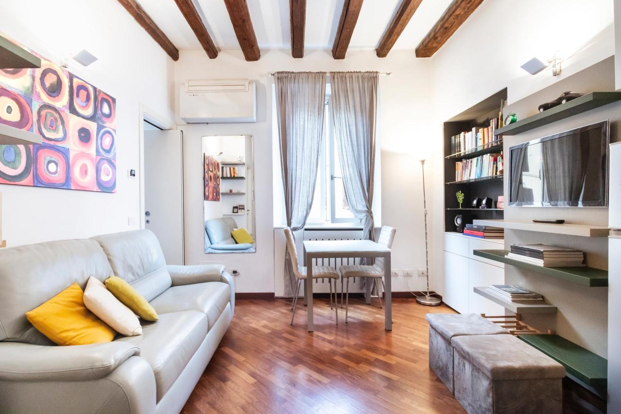 Apartamento Cosy And Bright Flat In The Heart Of Porta Venezia Milán Exterior foto