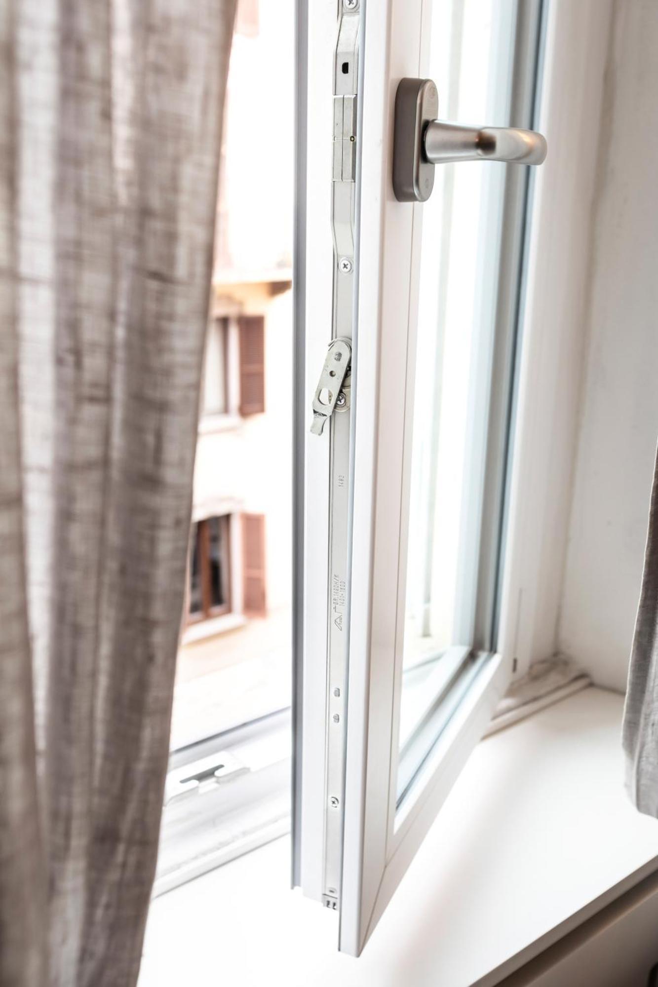 Apartamento Cosy And Bright Flat In The Heart Of Porta Venezia Milán Exterior foto